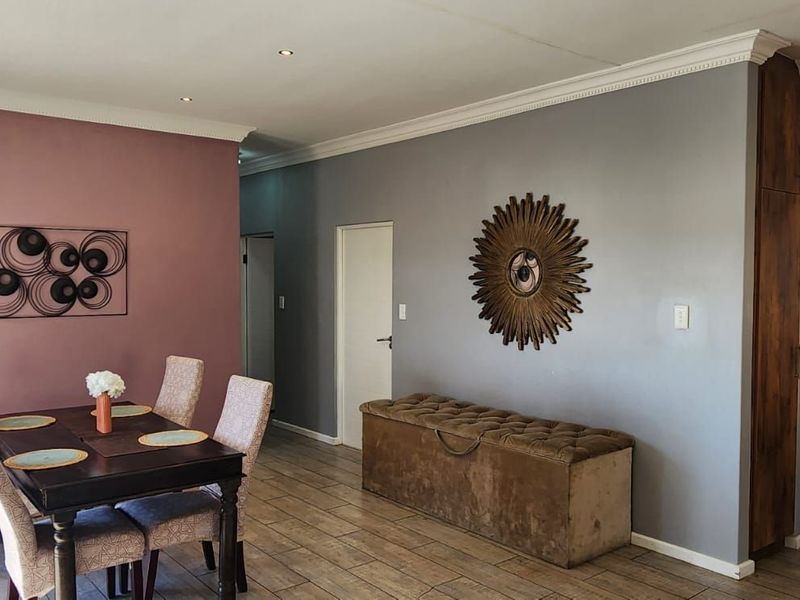 House To Rent in Mount Royal Golf Estate - Photo 3