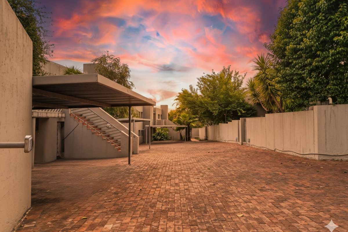 Townhouse For Sale in Weltevreden Park - Photo 3