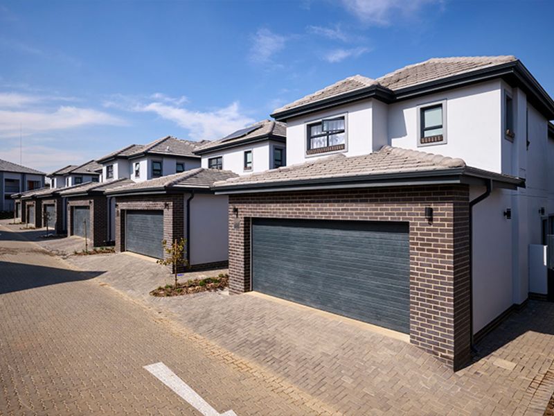 Townhouse For Sale in Fourways - Photo 4