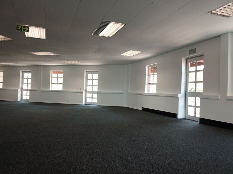 Commercial To Rent in Fourways - Photo 2