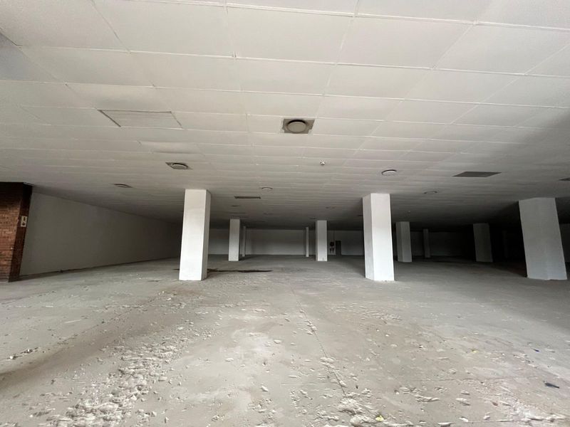 Retail To Rent in Silverton - Photo 5