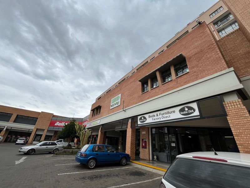 Retail To Rent in Silverton - Photo 2