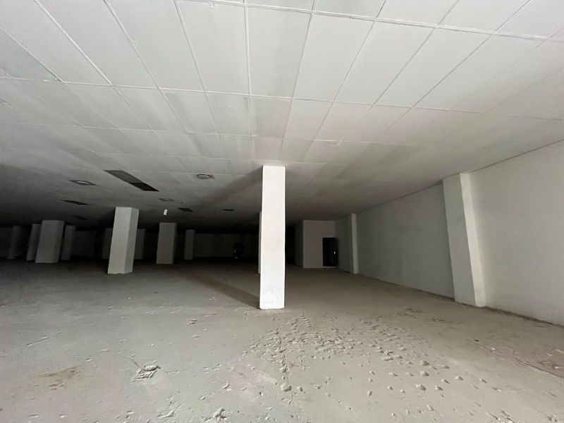 Retail To Rent in Silverton - Photo 4