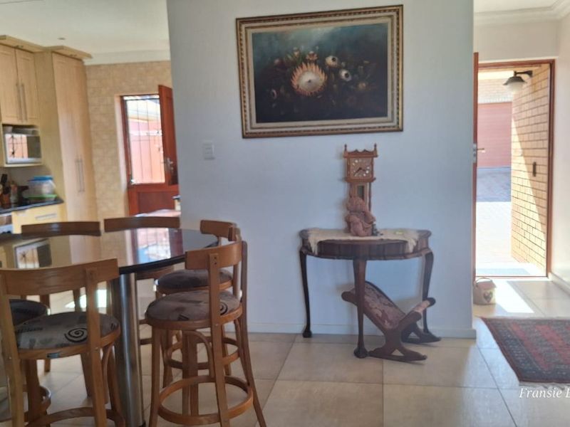 Townhouse For Sale in Hartenbos Central - Photo 5