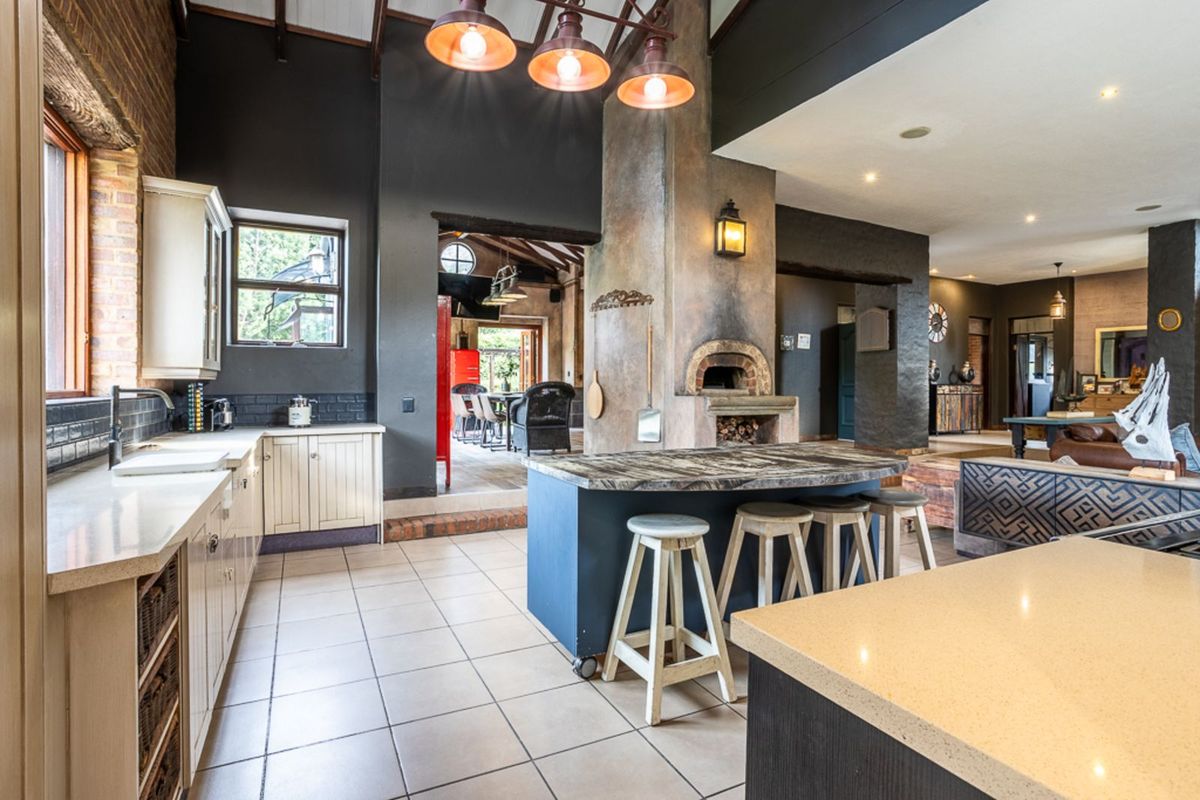 House For Sale in Olympus Country Estate - Photo 4