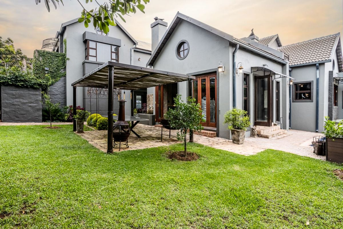 House For Sale in Olympus Country Estate - Photo 2
