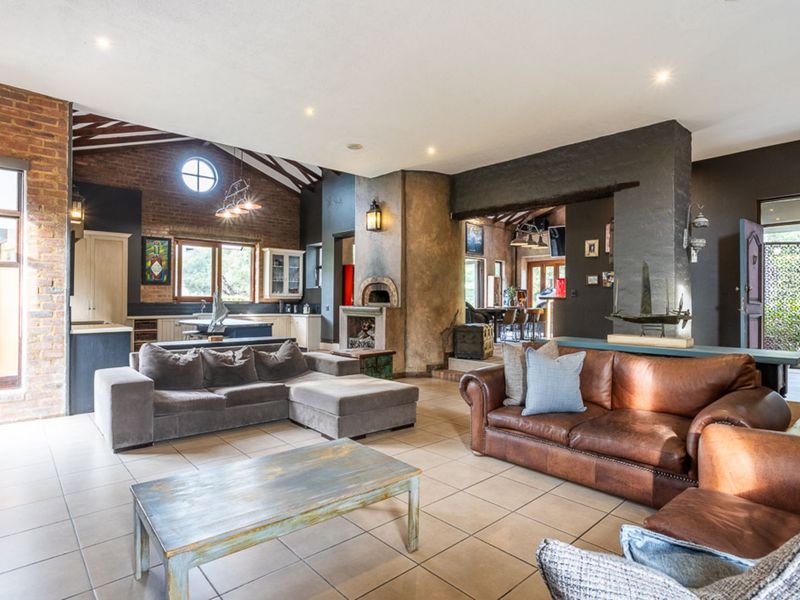 House For Sale in Olympus Country Estate - Photo 9