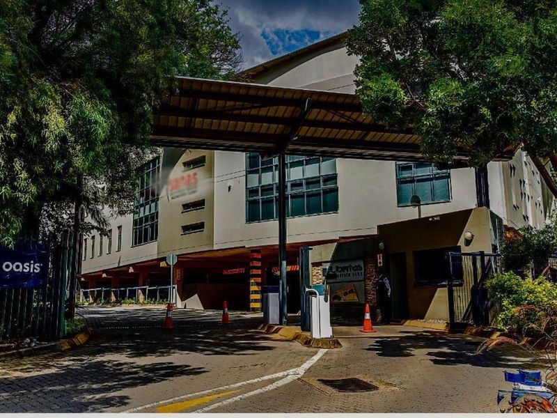 Office For Sale in Equestria - Photo 2