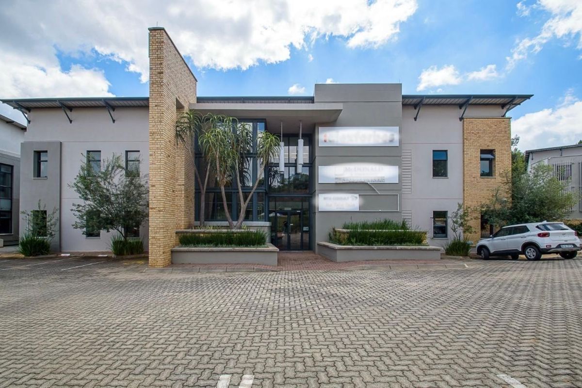 Office For Sale in Equestria - Photo 5