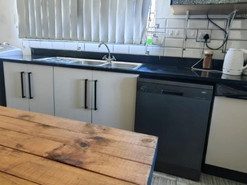 House For Sale in Pacaltsdorp - Photo 4