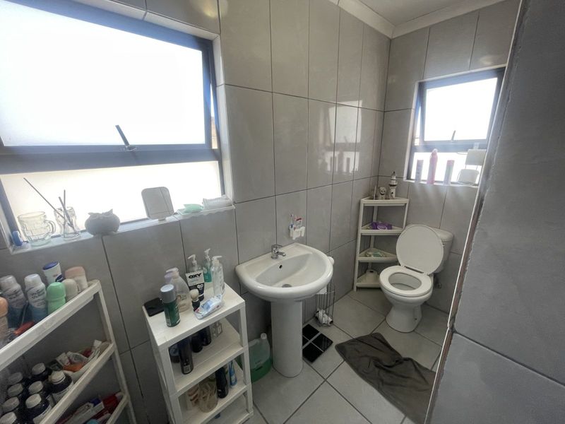 House For Sale in Pacaltsdorp - Photo 9