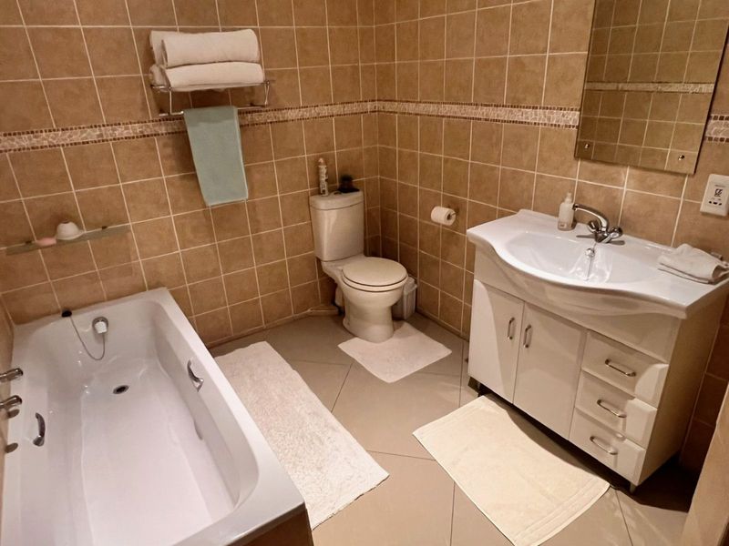 House For Sale in Gordons Bay Village - Photo 9