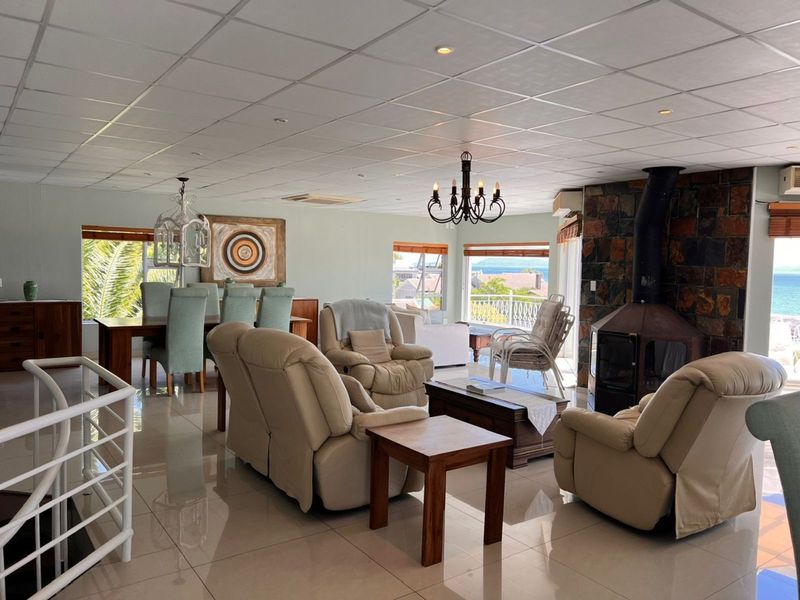 House For Sale in Gordons Bay Village - Photo 4