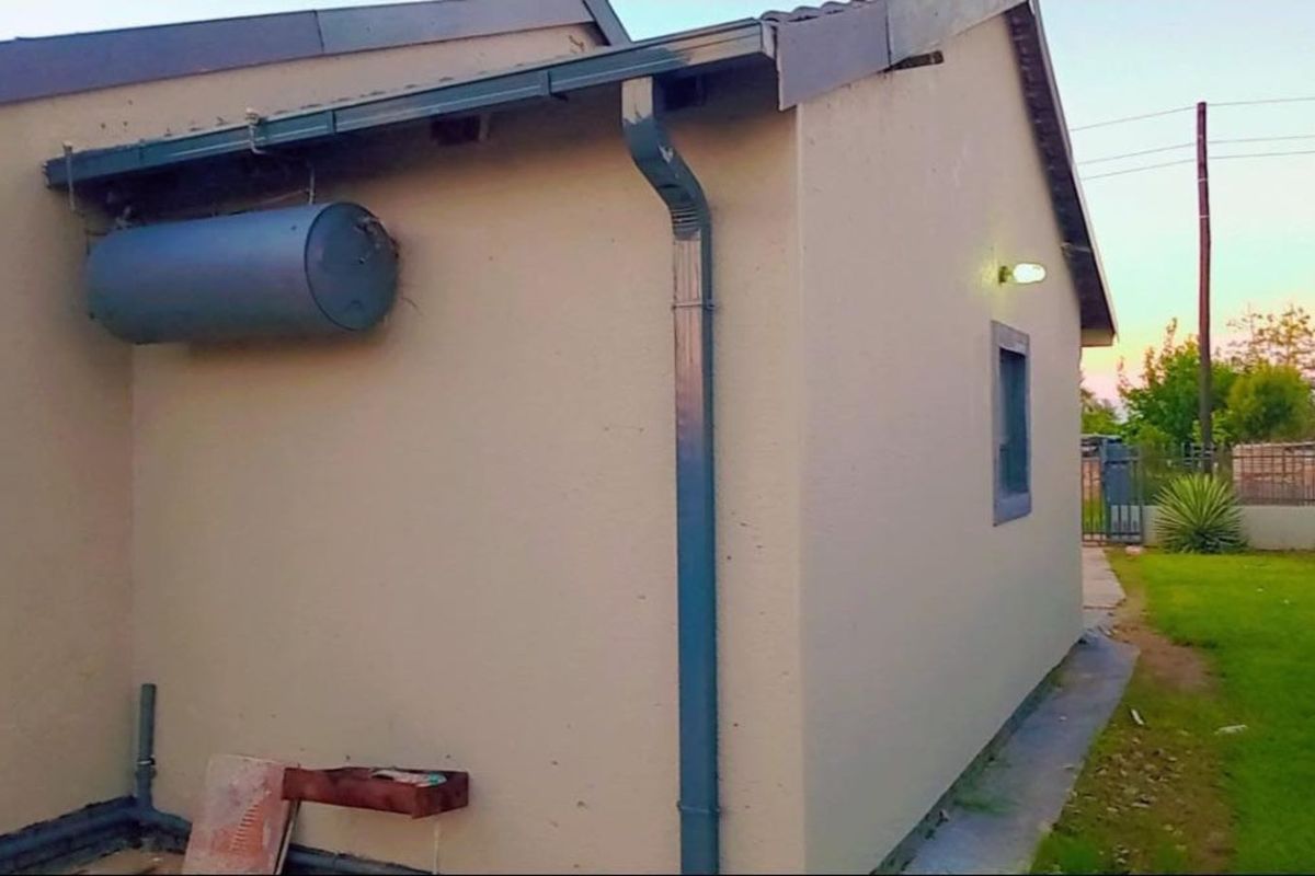 House For Sale in Hammanskraal Central - Photo 4