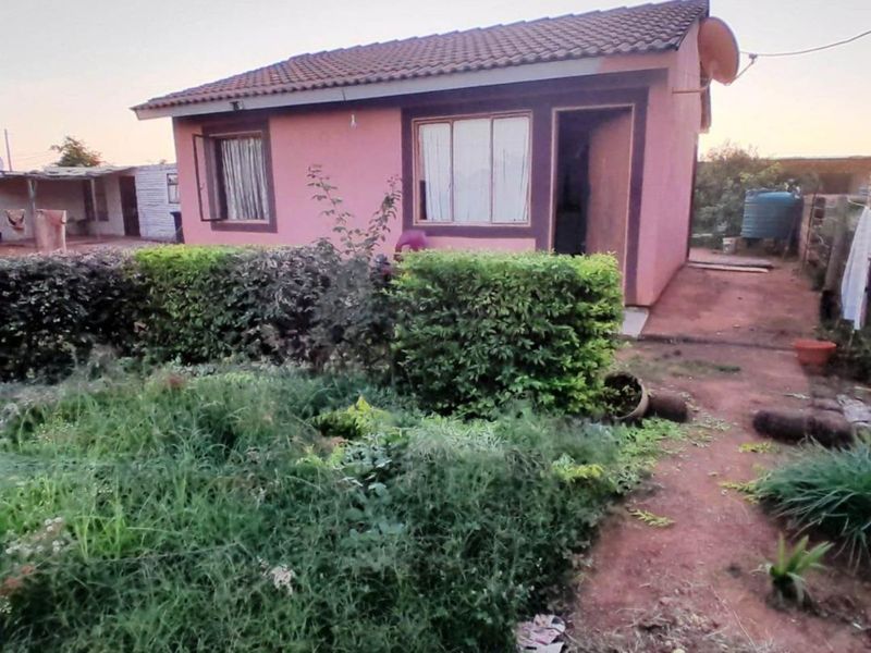 House For Sale in Hammanskraal Central - Photo 6