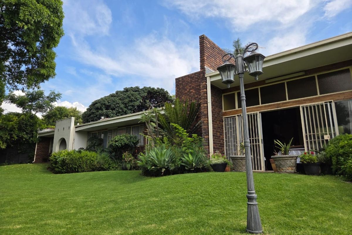 House For Sale in Bendor - Photo 2