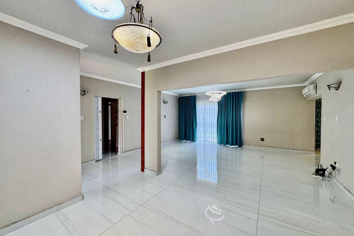 House For Sale in Secunda Central - Photo 5