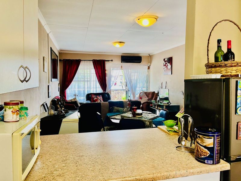 Townhouse For Sale in Celtisdal - Photo 9