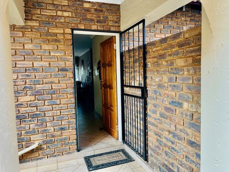 Townhouse For Sale in Celtisdal - Photo 7