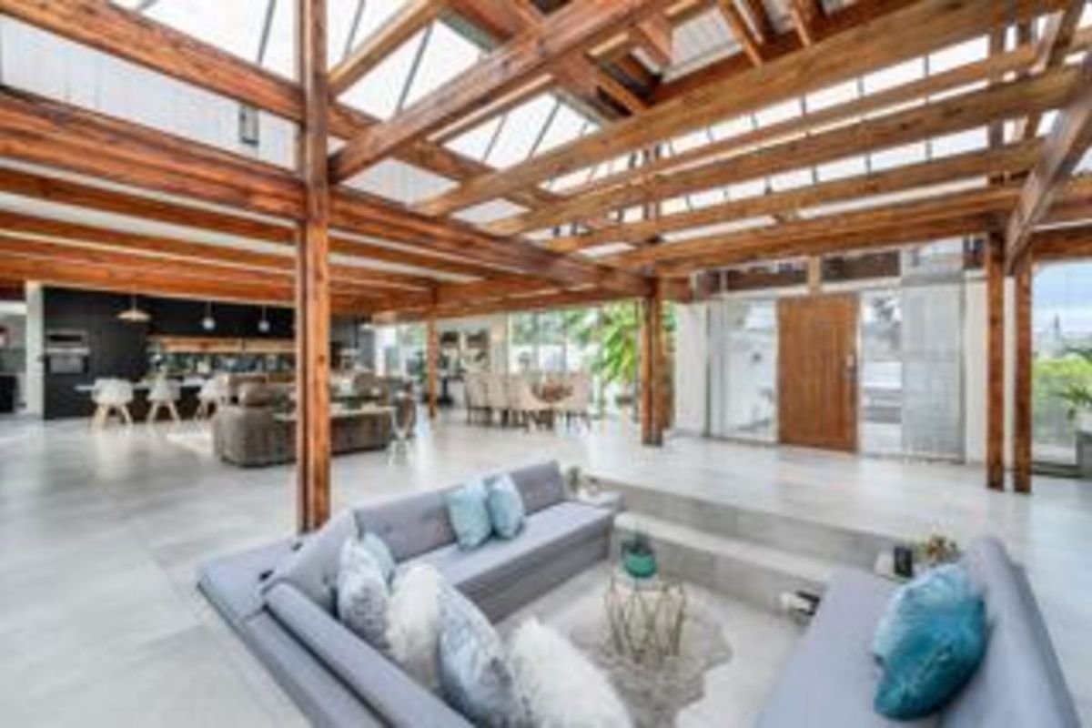 House For Sale in Morningside - Photo 4