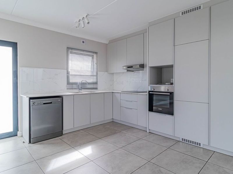 Townhouse For Sale in Acorn Creek Lifestyle Estate - Photo 3