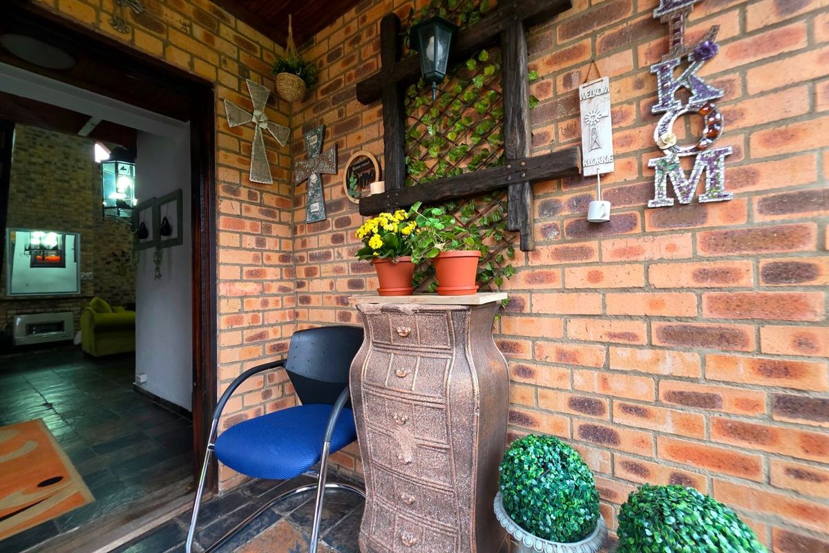 House For Sale in Secunda Central - Photo 3