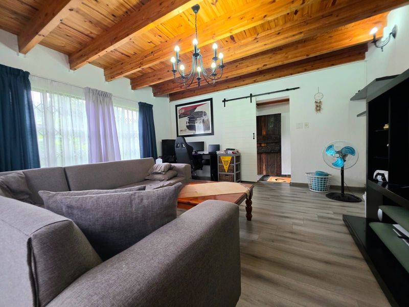 House For Sale in Secunda Central - Photo 9