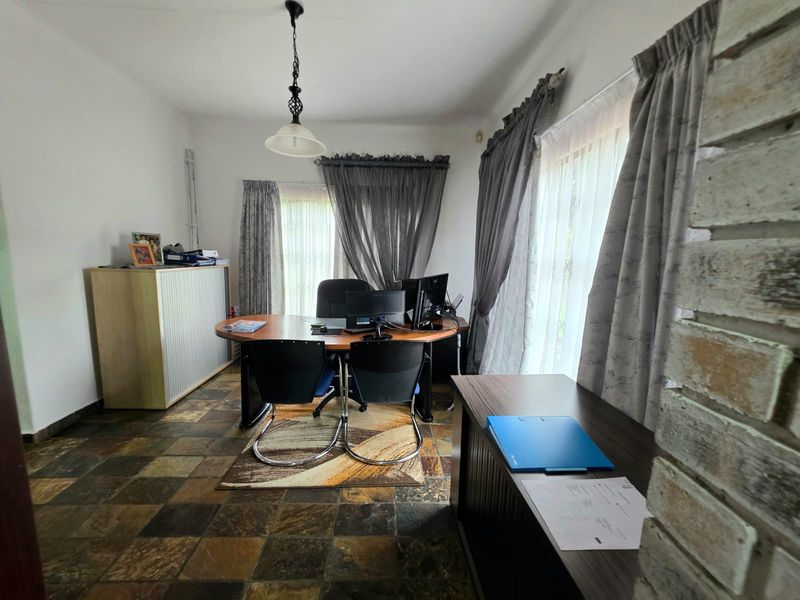 House For Sale in Secunda Central - Photo 6