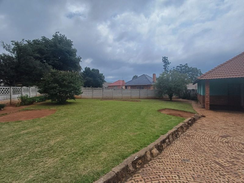 House For Sale in Stilfontein Central - Photo 3