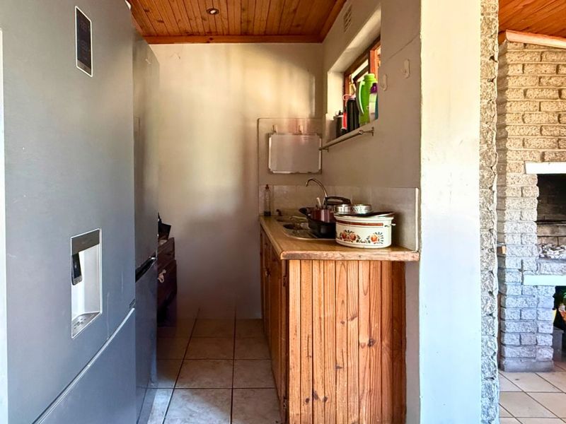 House For Sale in Kleinbaai - Photo 7