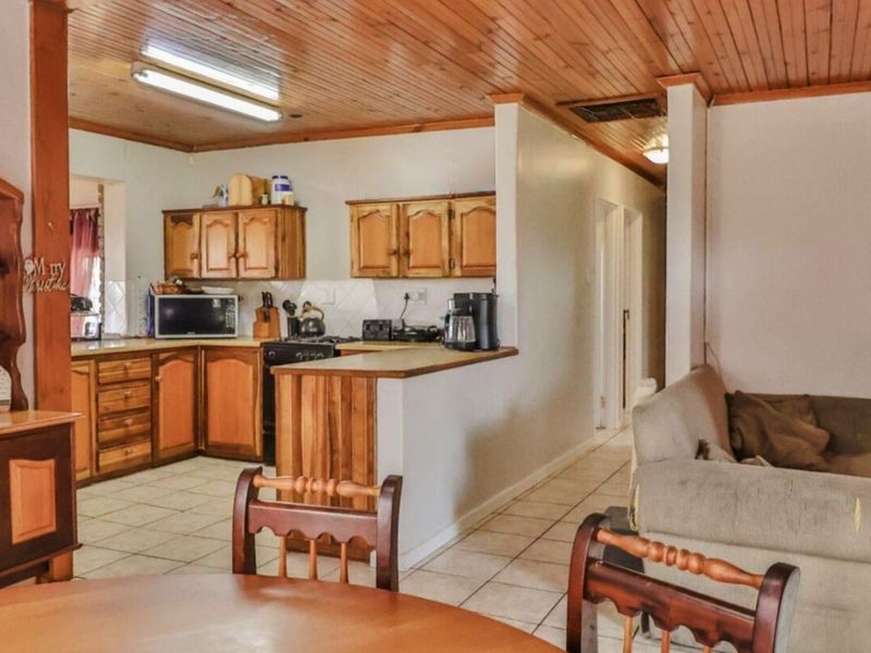 House For Sale in Kleinbaai - Photo 3