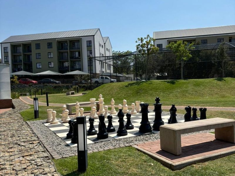 Apartment For Sale in Linbro Park - Photo 8