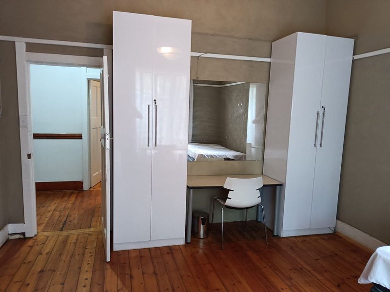 House For Sale in Brixton - Photo 6