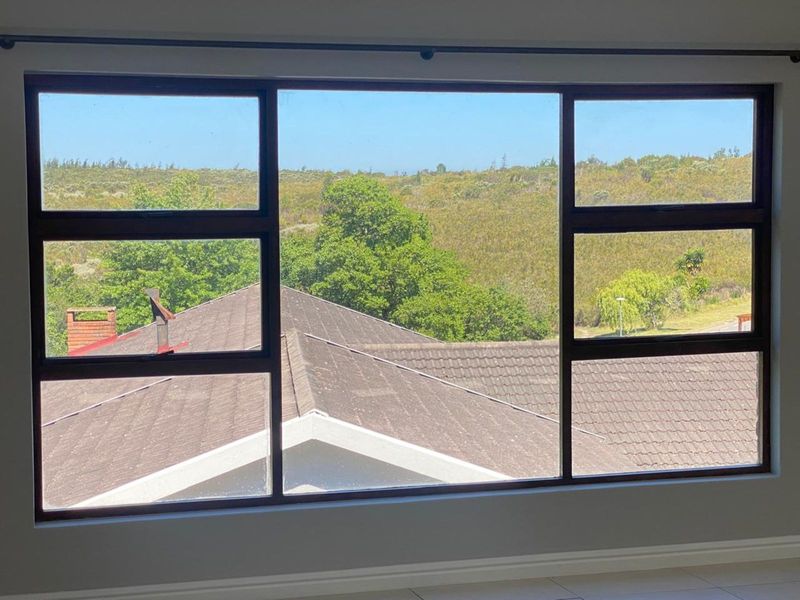 House For Sale in Loerie Park - Photo 4