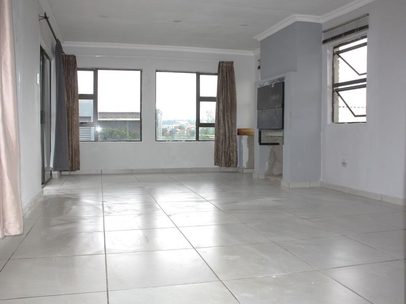 House For Sale in Lindhaven - Photo 9