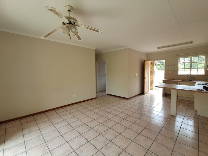 Townhouse For Sale in Aventura Warmbaths - Photo 9