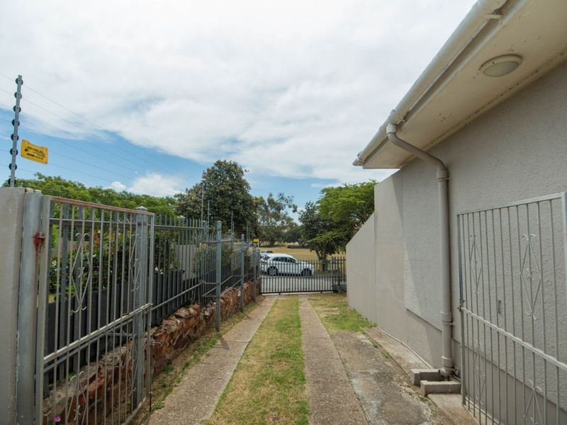 House For Sale in Parsons Hill - Photo 5