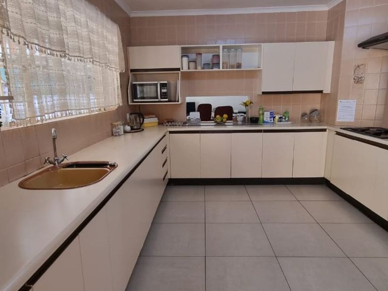 House For Sale in Wilro Park - Photo 5