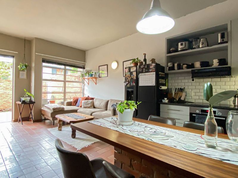 Townhouse For Sale in Die Wilgers - Photo 6