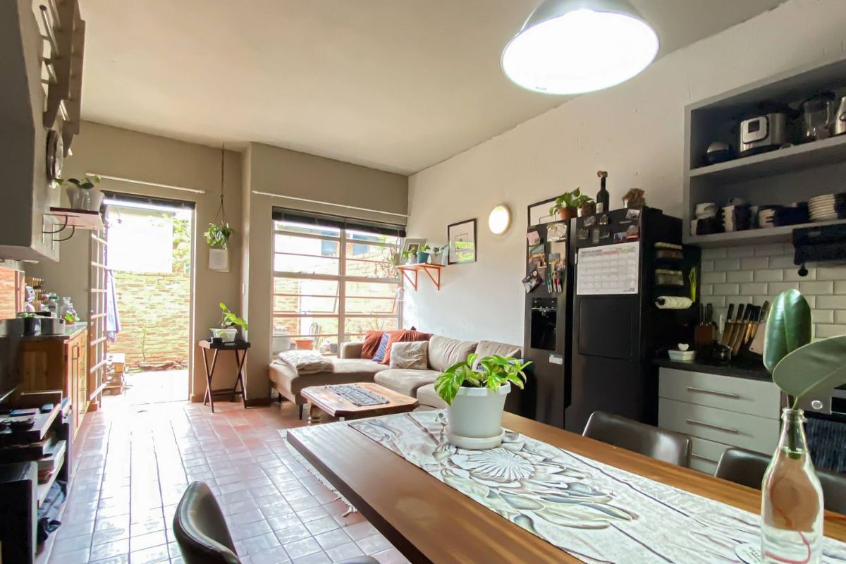 Townhouse For Sale in Die Wilgers - Photo 5