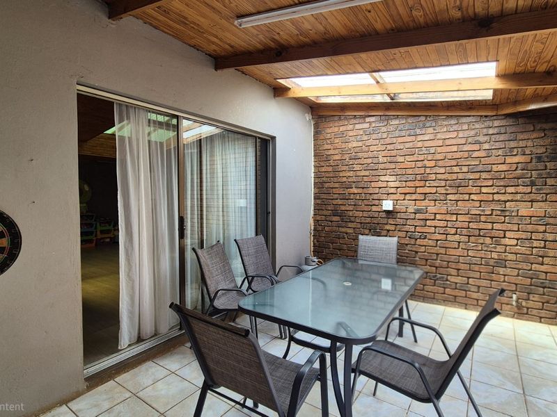 House For Sale in Lydenburg Central - Photo 9