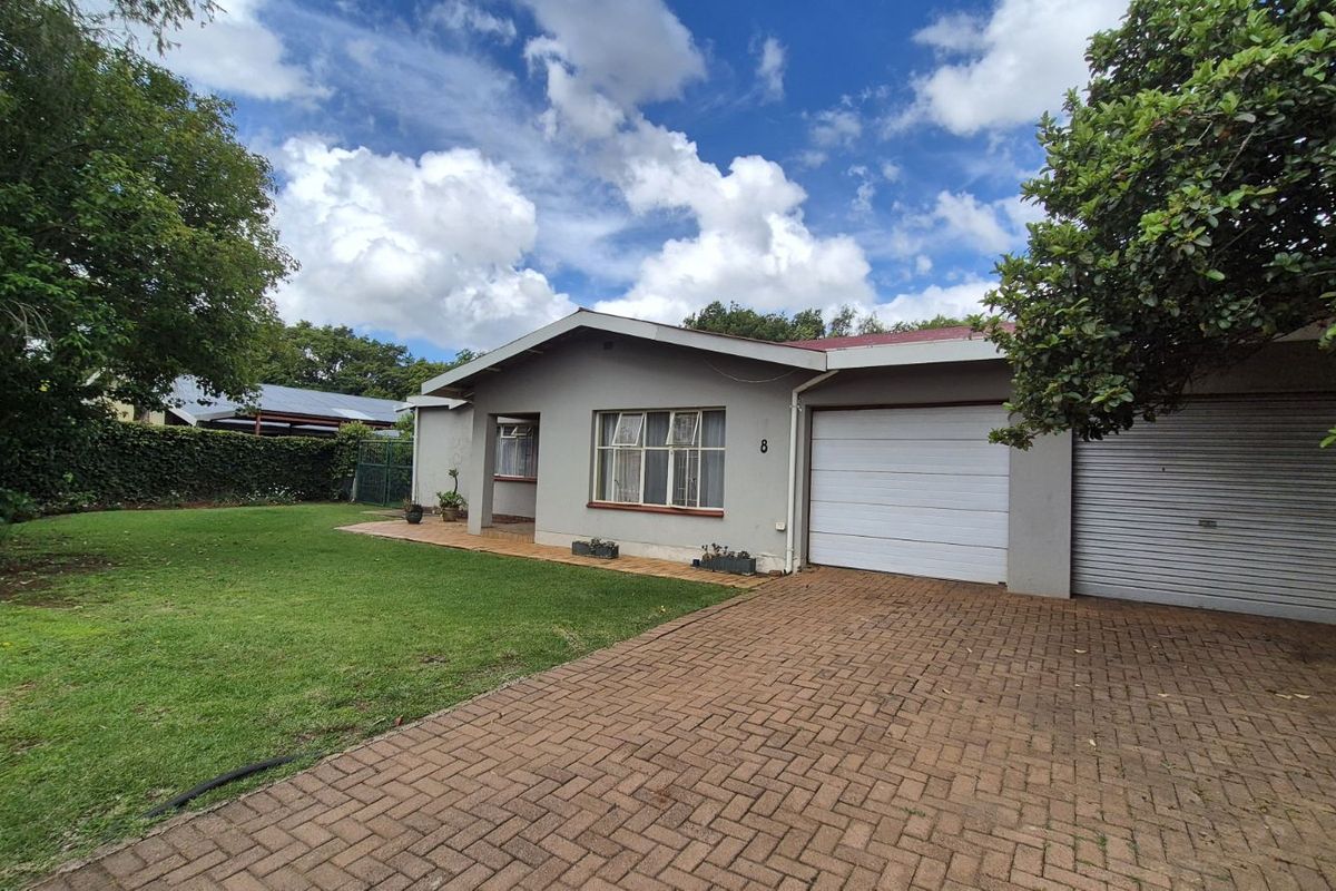 House For Sale in Lydenburg Central - Photo 2