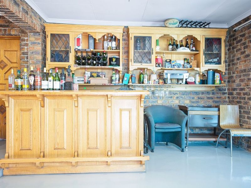 House For Sale in Wilgeheuwel - Photo 5