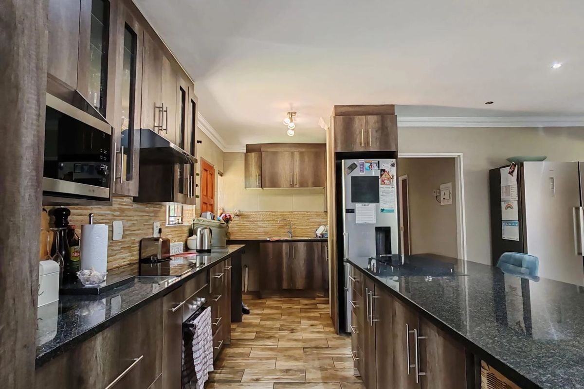 House For Sale in Impala Park - Photo 5