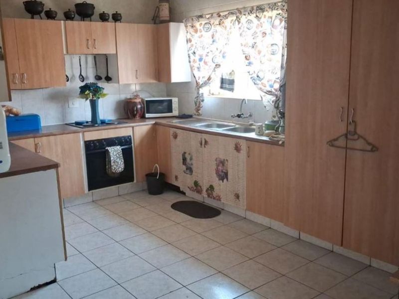 Townhouse For Sale in Reyno Ridge - Photo 8