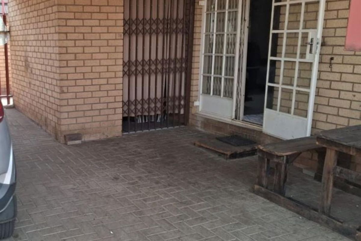 Townhouse For Sale in Reyno Ridge - Photo 3