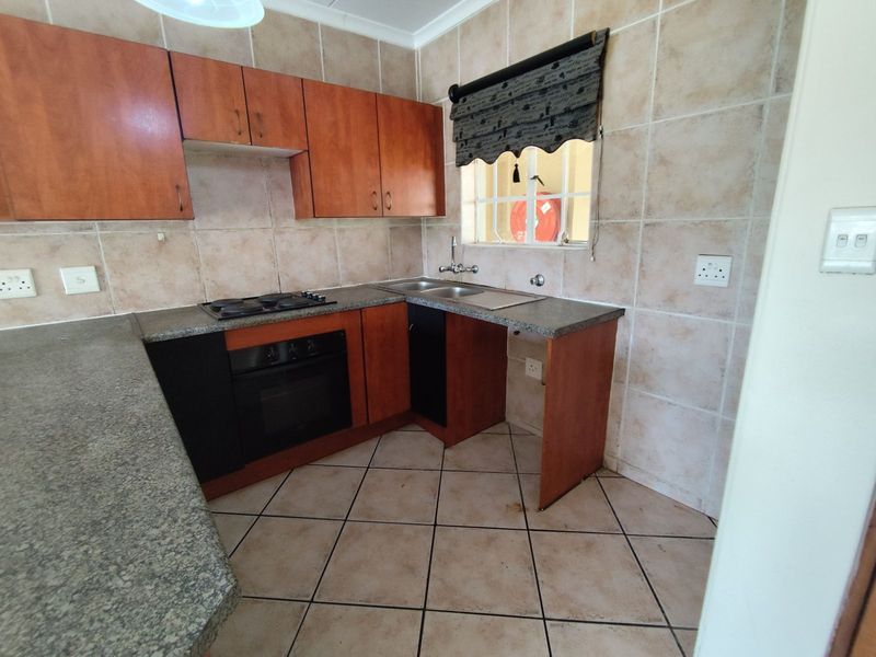 Apartment For Sale in Northgate - Photo 9