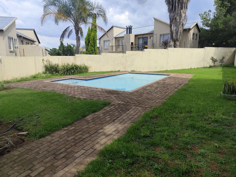 Apartment For Sale in Northgate - Photo 6