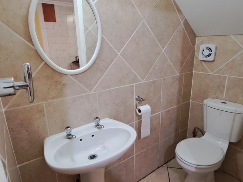 Townhouse For Sale in Wierda Park - Photo 4