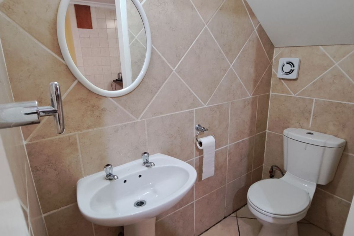 Townhouse For Sale in Wierda Park - Photo 4